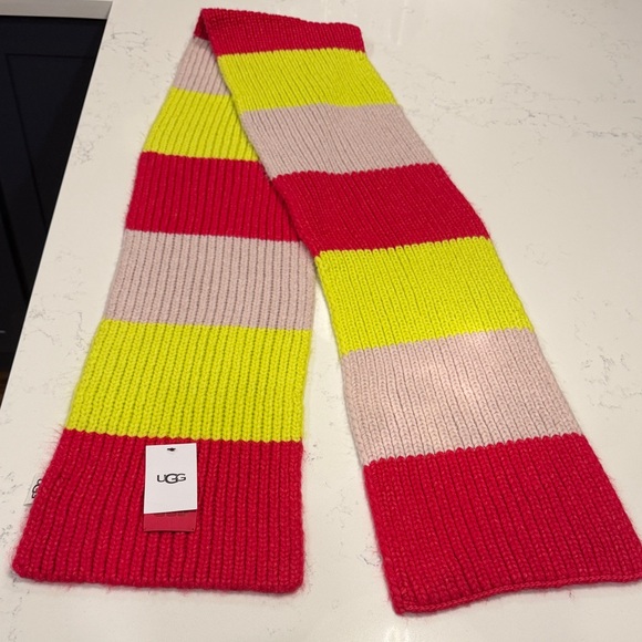 UGG Accessories - UGG x Anthropologie chunky knit scarf